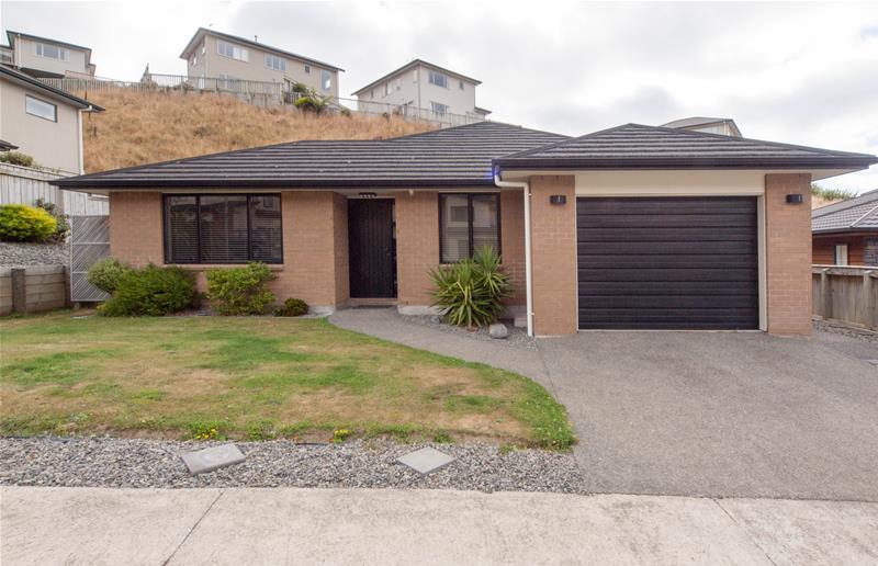 16 Cheetwood Street, Churton Park, Wellington - Carousel 1
