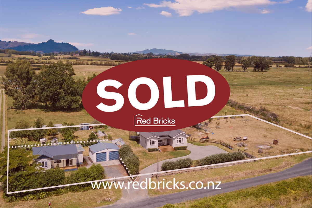 151 Hooper Road, Eureka - Carousel 1