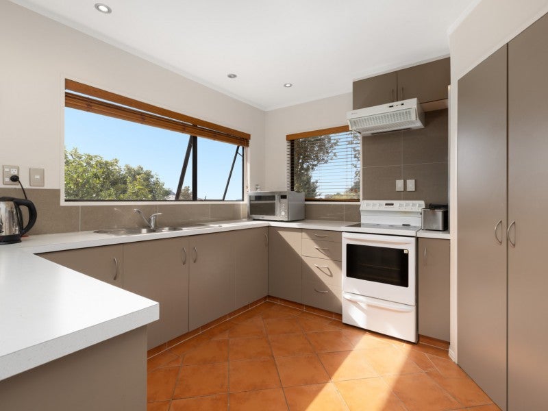 287B Otumoetai Road, Otumoetai, Tauranga - Carousel 2