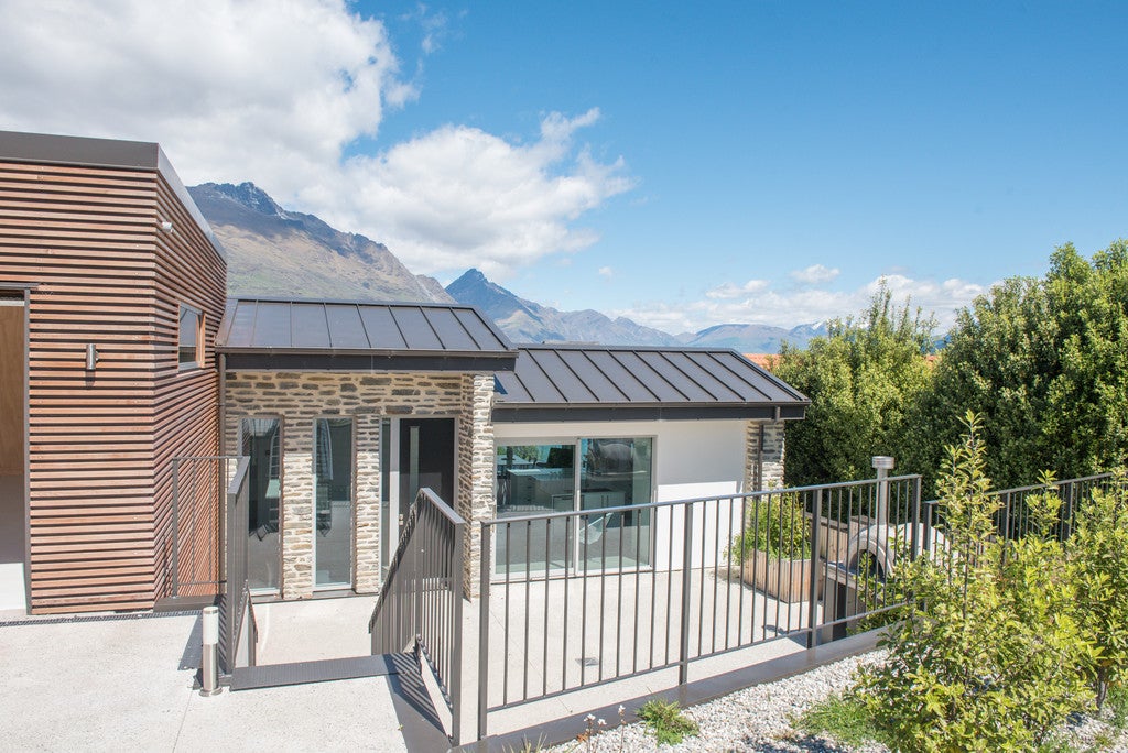 84 Cedar Drive, Kelvin Heights, Queenstown - Carousel 1