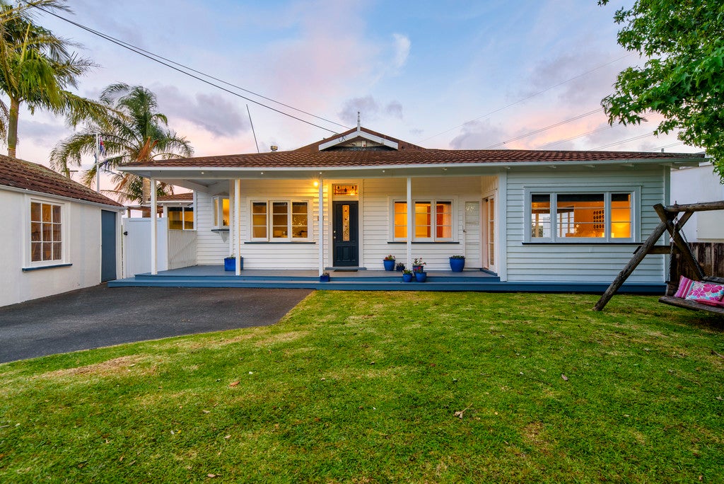 28 Mitchell Street, Blockhouse Bay, Auckland - Carousel 1