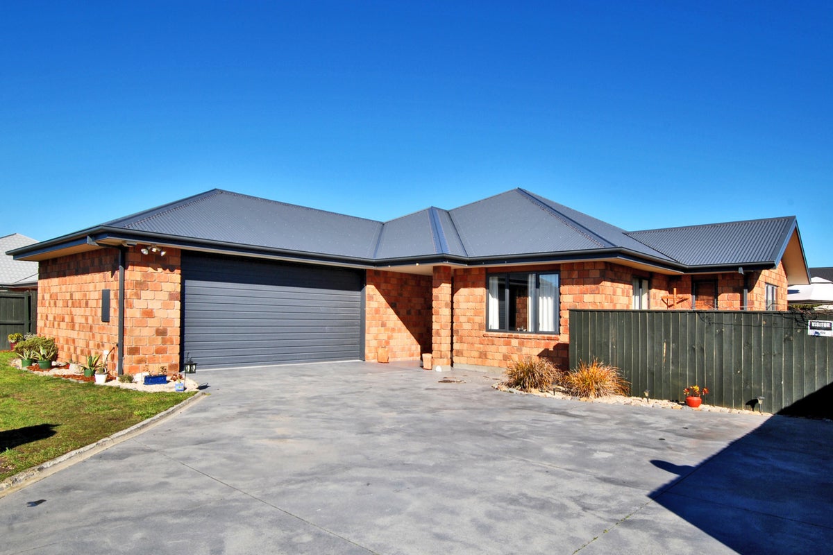 74 Kaniere Avenue, Hei Hei, Christchurch - Carousel 1