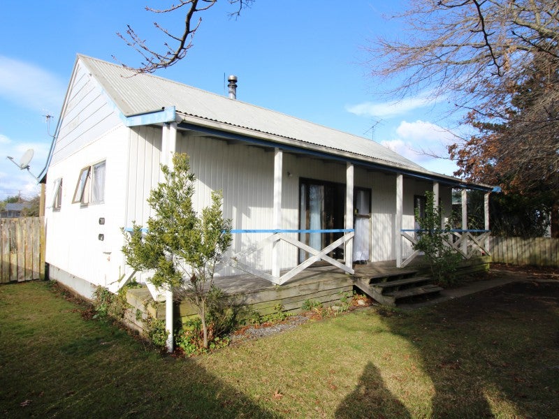 27 Tania Crescent, Western Heights, Rotorua - Carousel 1