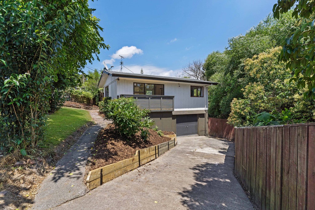 17 Titirangi Road, New Lynn, Auckland - Carousel 2