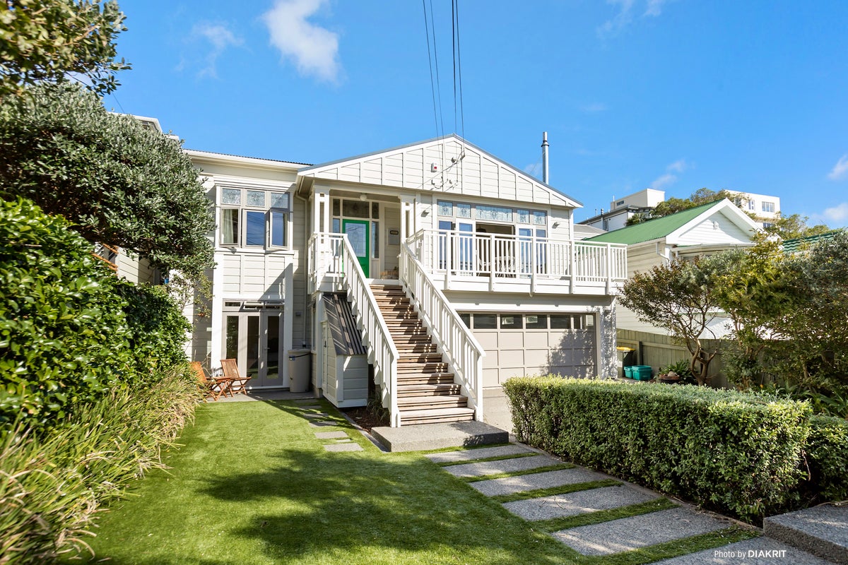 98 Ellice Street, Mount Victoria, Wellington - Carousel 1