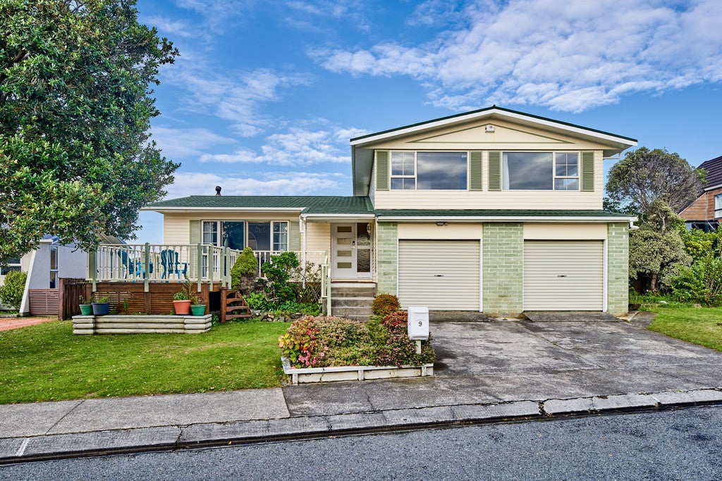 9 The Sounding, Whitby, Porirua - Carousel 1