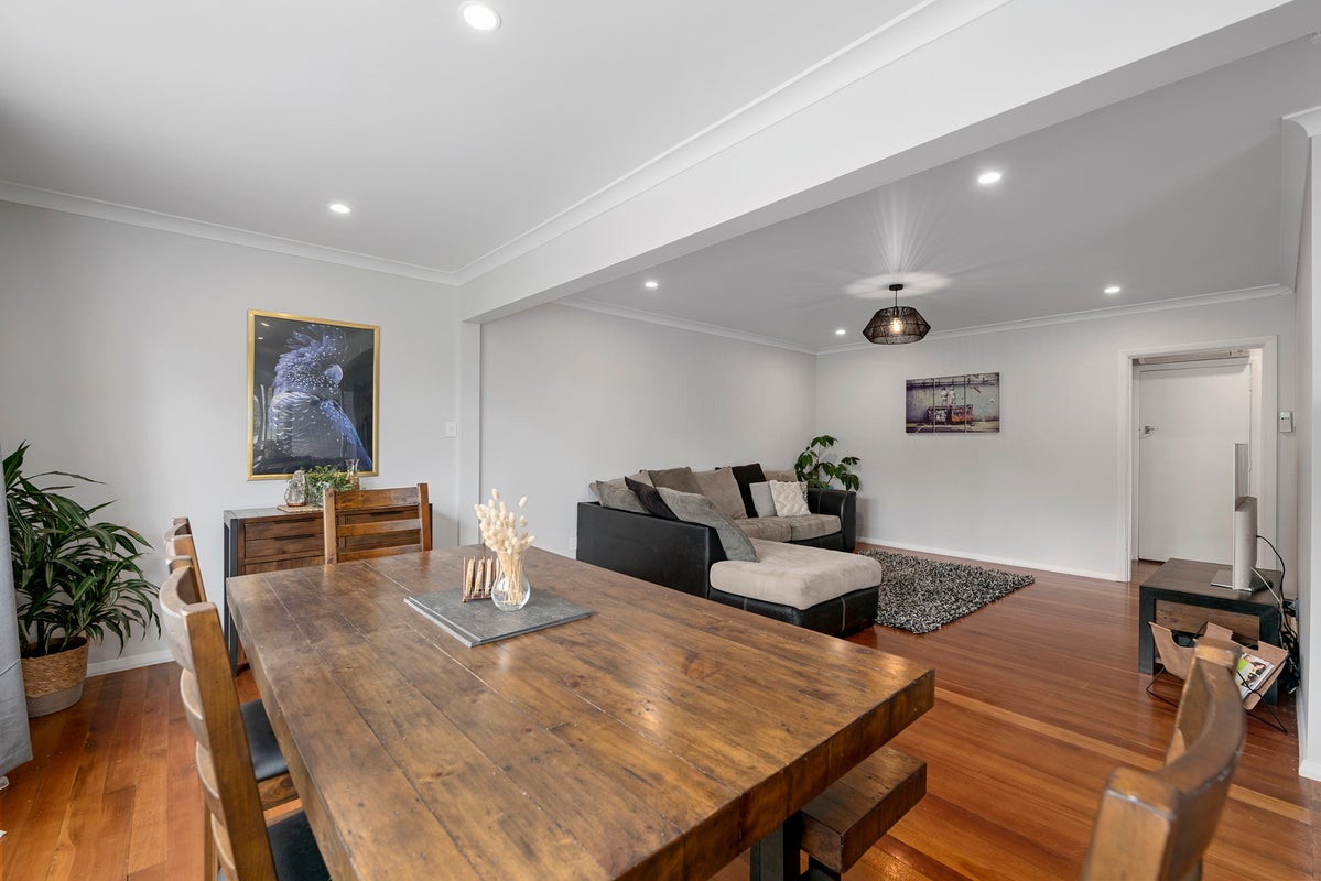 20 Kennedy Grove, Stokes Valley, Lower Hutt - Carousel 2