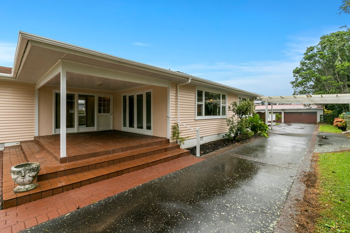 80 Pretoria Street, Hutt Central, Lower Hutt - Carousel 2