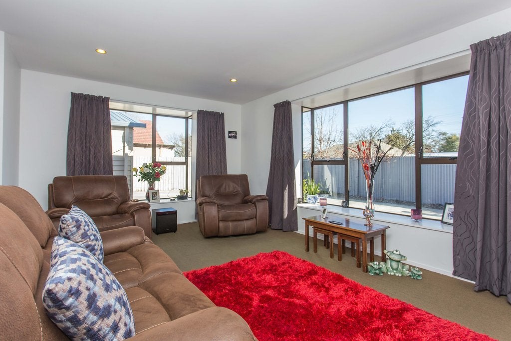 16A Gregory Avenue, Islington, Christchurch - Carousel 2