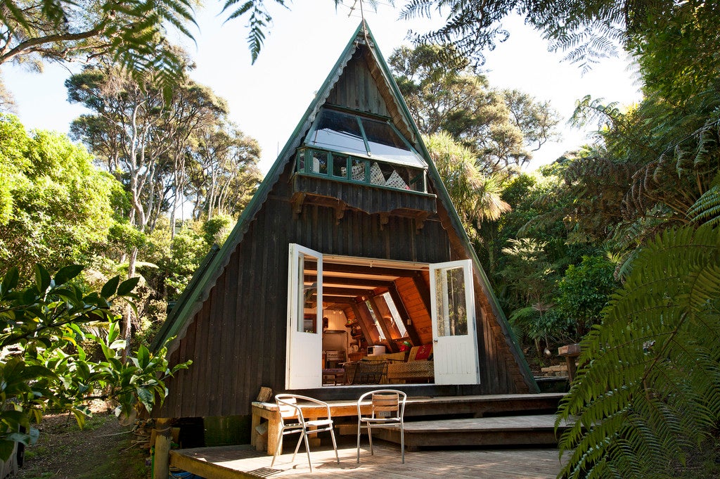 19 Albert Crescent, Ostend, Waiheke Island - Carousel 1