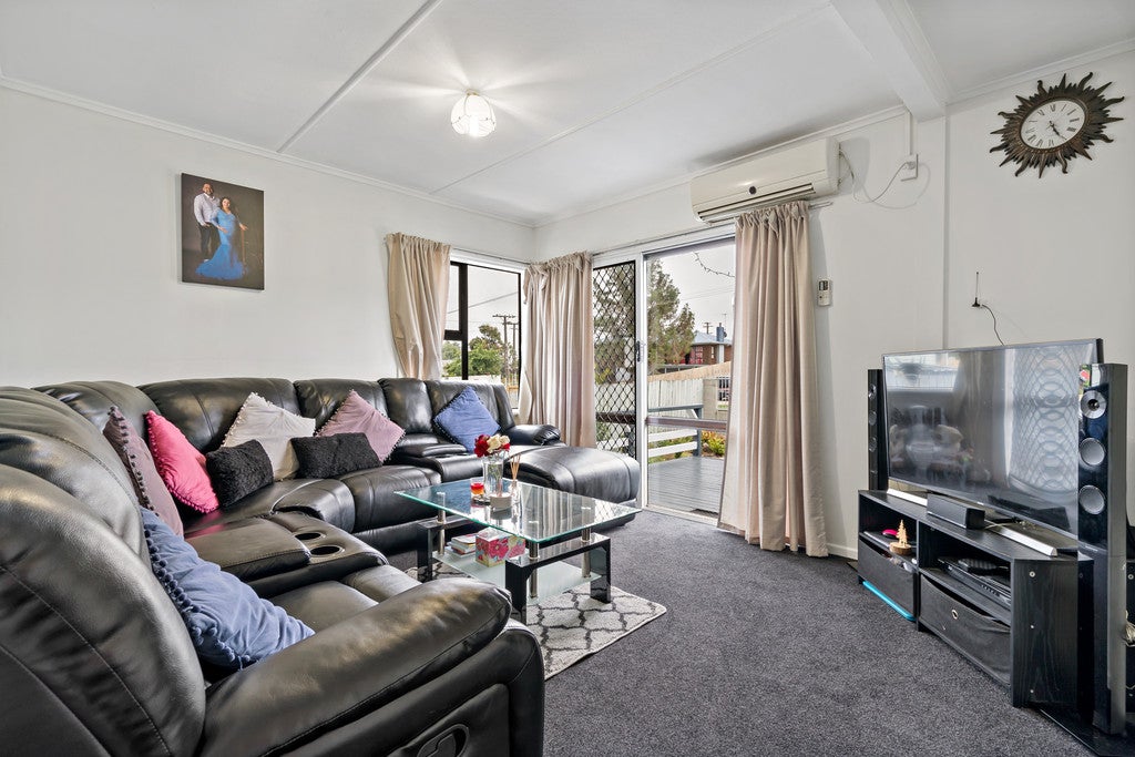 1/22 Tawa Crescent, Manurewa, Auckland - Carousel 2