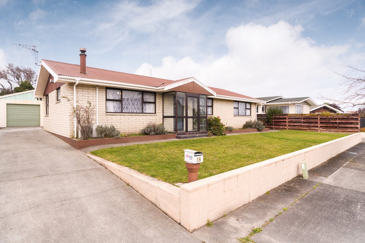 18 Browning Place, Roslyn, Palmerston North - Carousel 2