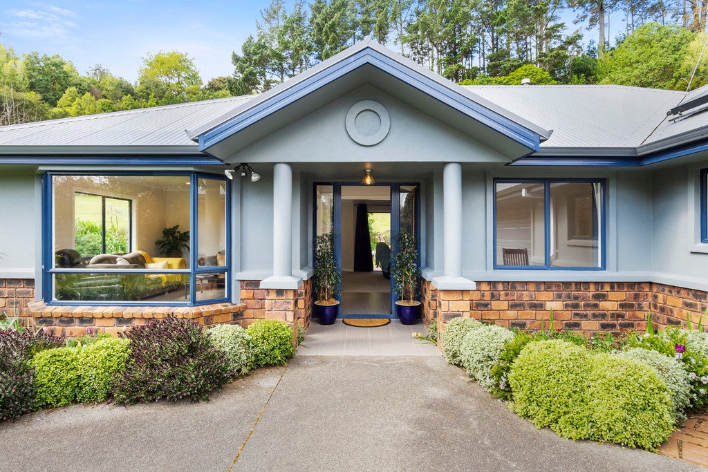 18 Brianell Valley Road, Pyes Pa, Tauranga - Carousel 2