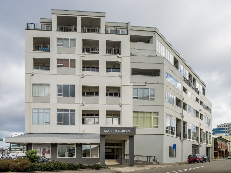 216/107 Thorndon Quay, Pipitea, Wellington - Carousel 1