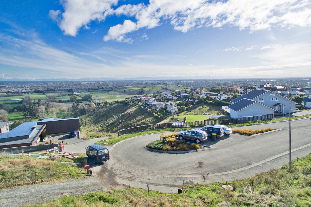 12 Francis Mill Grove, Westmorland, Christchurch - Carousel 2