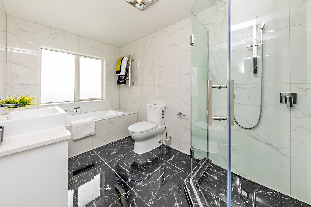 13 Eastfield Avenue, Flat Bush, Auckland - Carousel 17