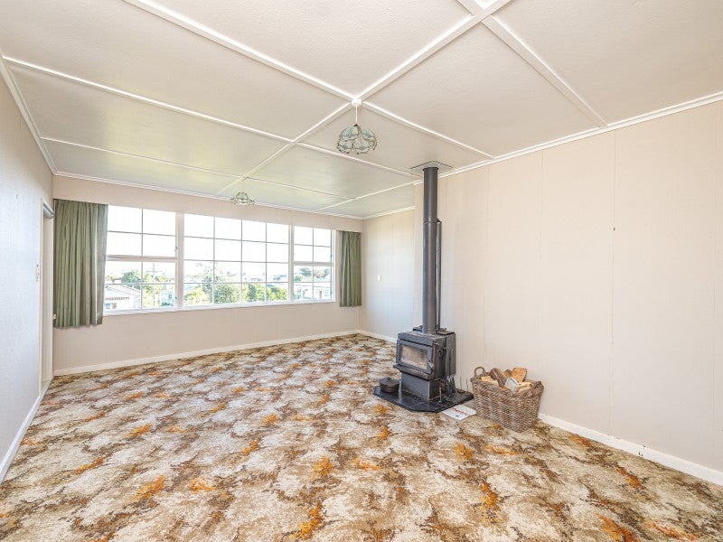 98 Cornfoot Street, Castlecliff, Whanganui - Carousel 2