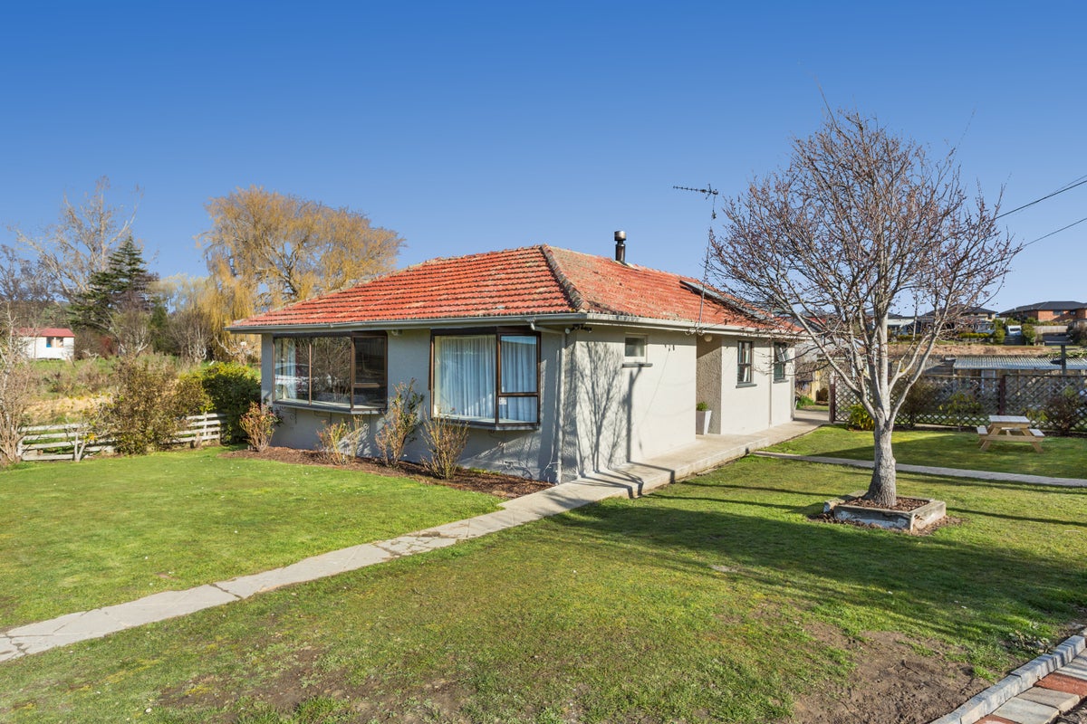 70 North Taieri Road, Abbotsford, Dunedin - Carousel 2
