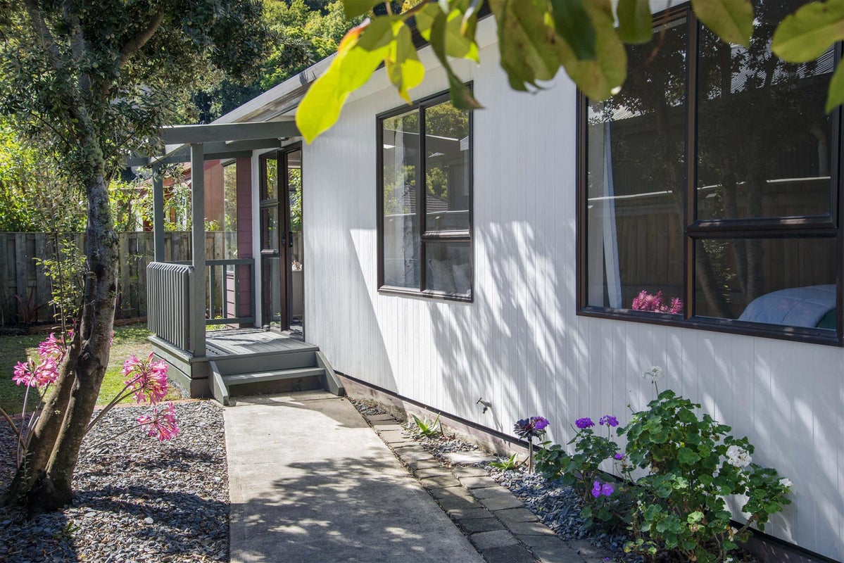 7/11 Pitt Street, Maitai, Nelson - Carousel 1