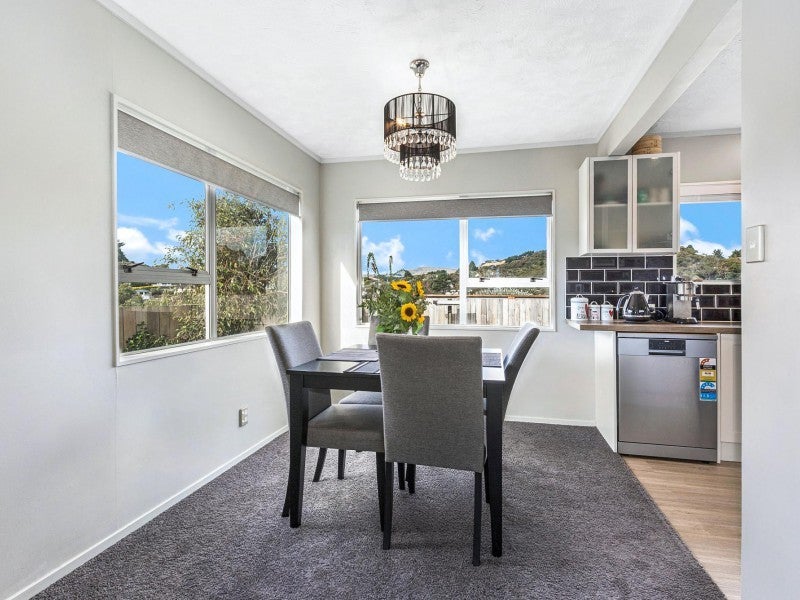 2 Woolwich Close, Whitby, Porirua - Carousel 2