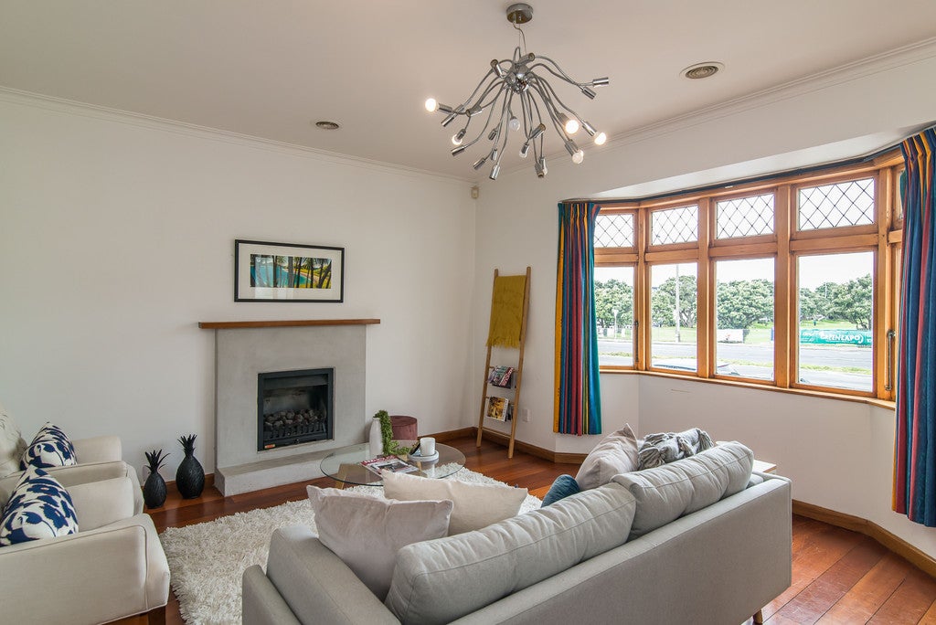 8 Wellington Road, Hataitai, Wellington - Carousel 2