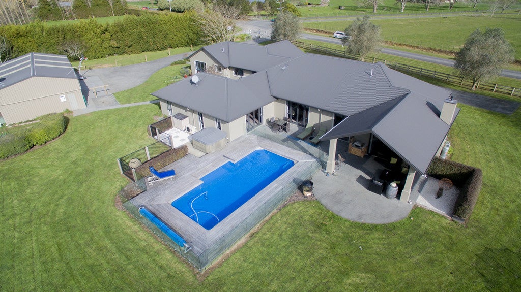 219 Crawford Road, Horotiu - Carousel 1