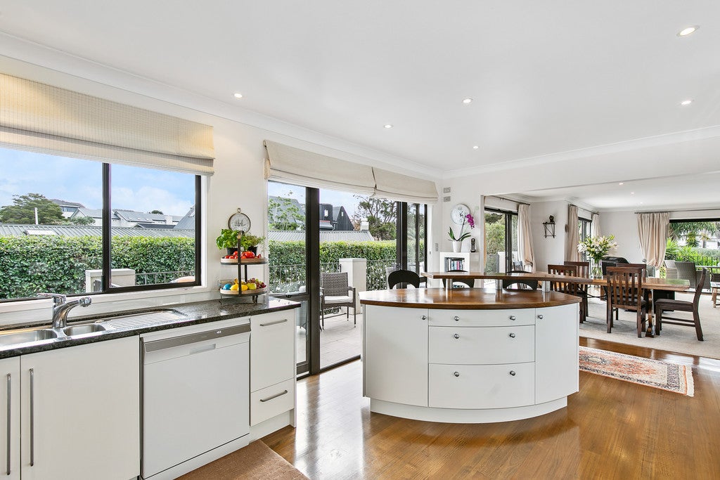 54A Marine Parade, Mellons Bay, Auckland - Carousel 26