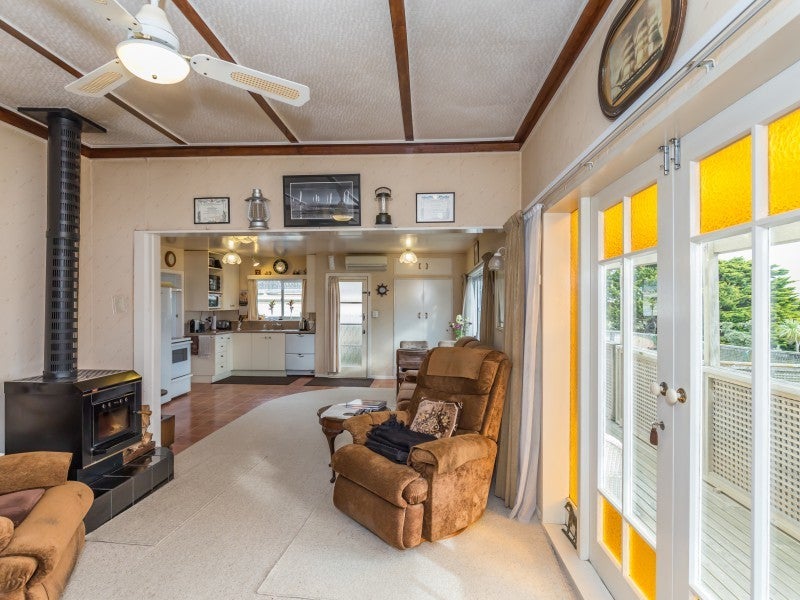 673 Waitarere Beach Road, Waitarere Beach, Levin - Carousel 2