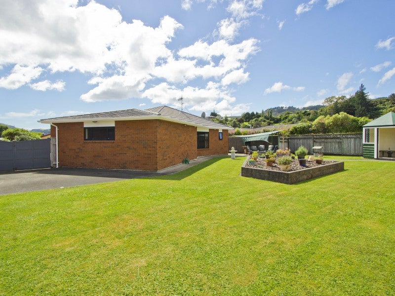 235 Stokes Valley Road, Stokes Valley, Lower Hutt - Carousel 17