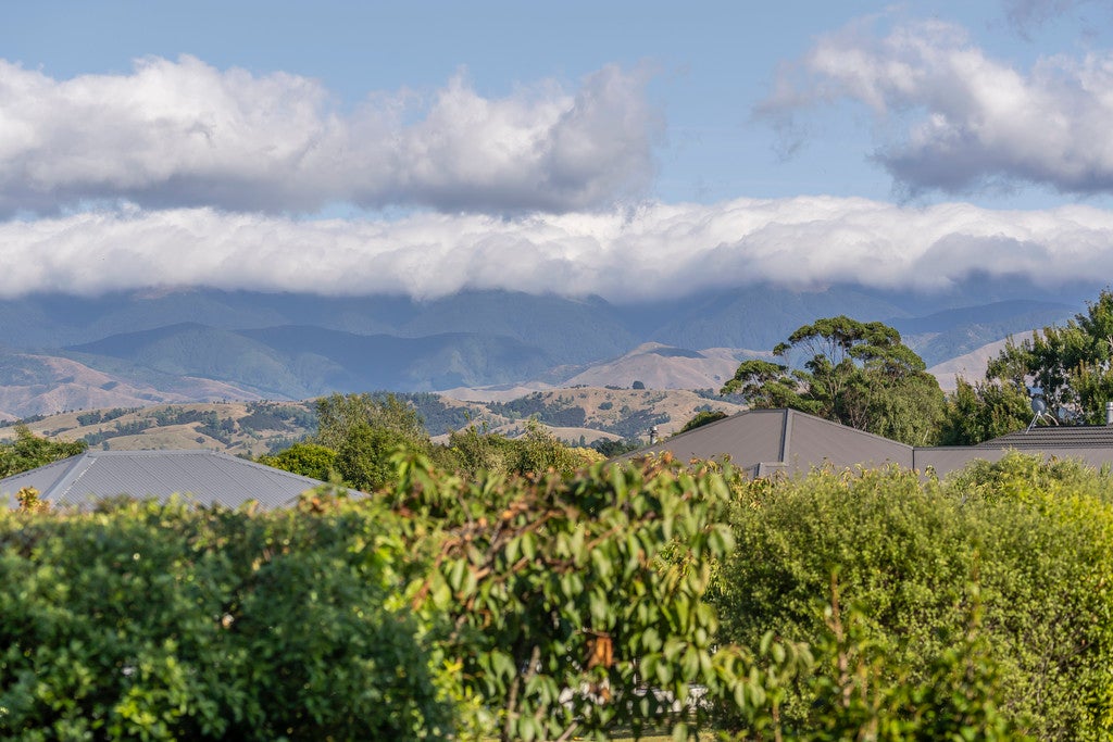15 Tankersley Street, Lansdowne, Masterton - Carousel 21