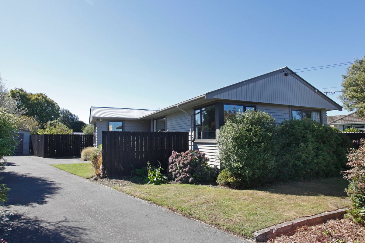 24 Beatrice Place, Avonhead, Christchurch - Carousel 2