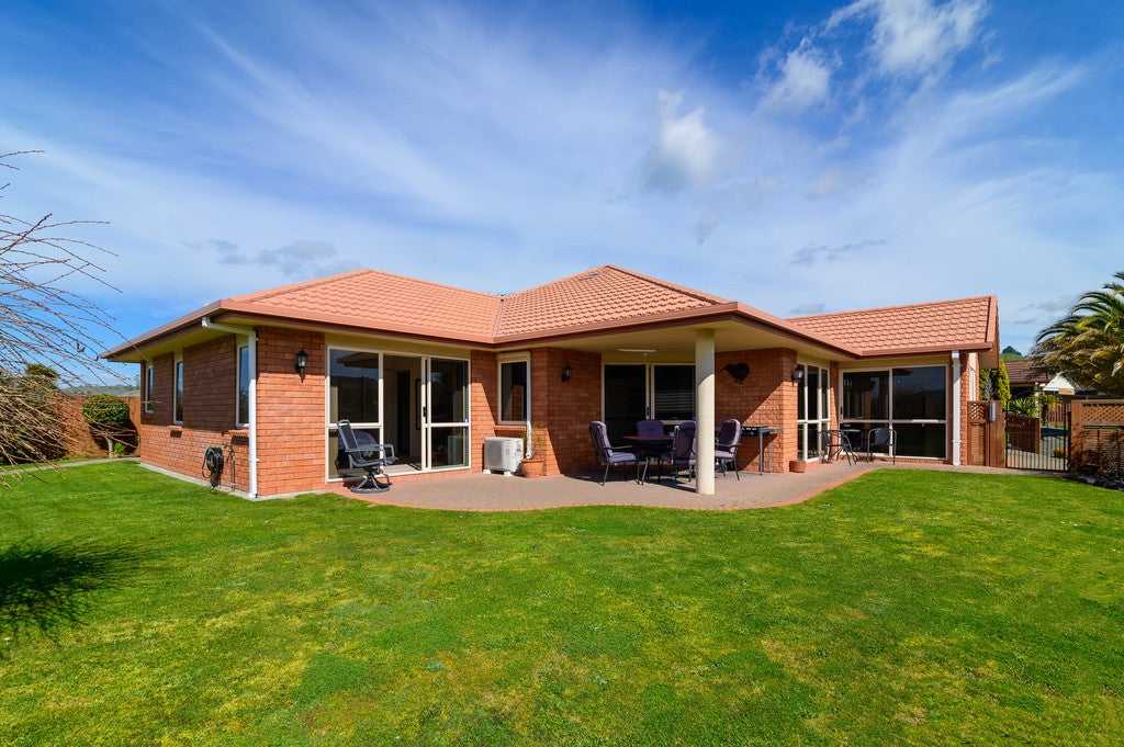 17 Heaphy Place, Pukehangi, Rotorua - Carousel 1