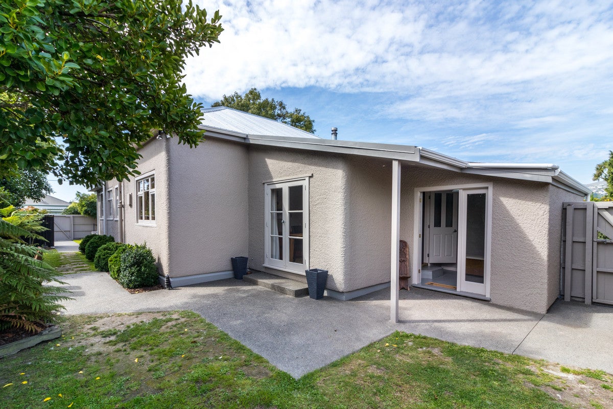 17 Selwyn Street, Somerfield, Christchurch - Carousel 1