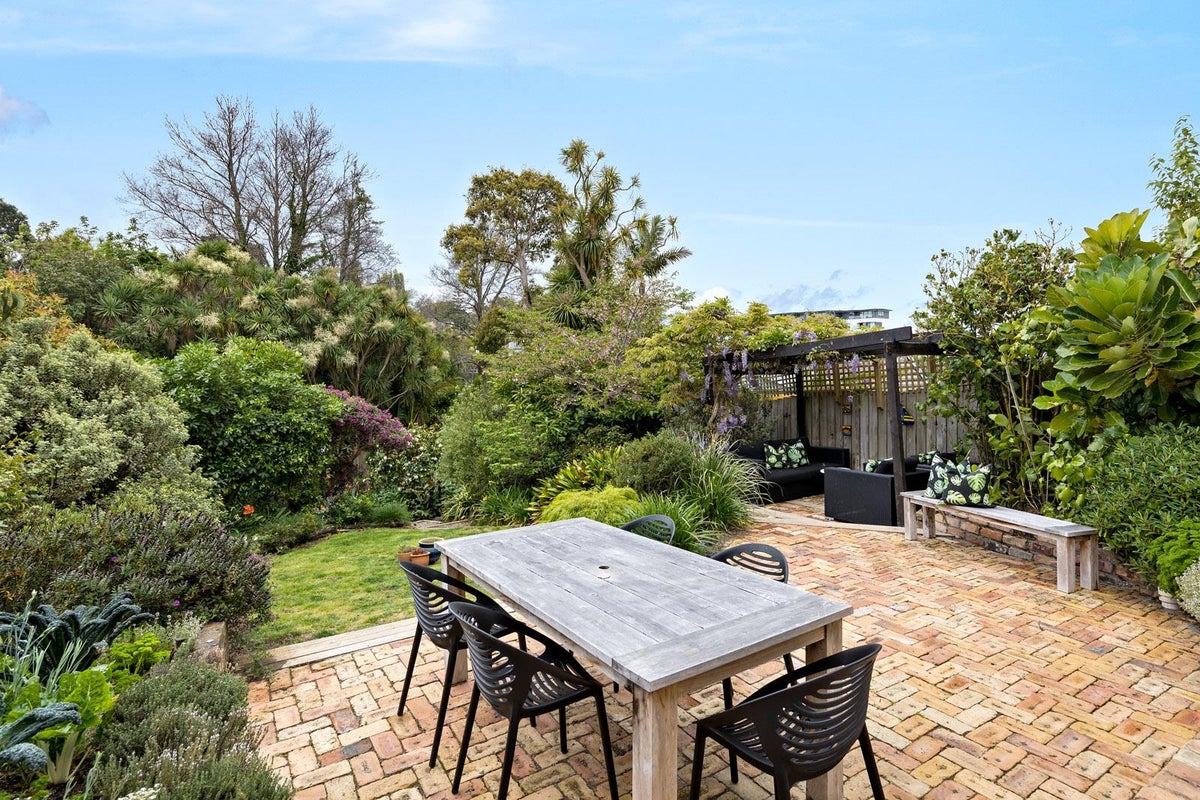 12 Elizabeth Street, Freemans Bay, Auckland - Carousel 3