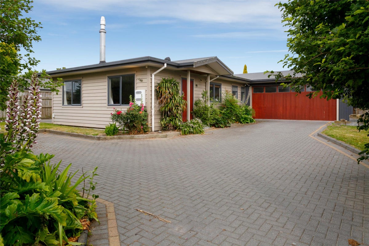 2/44 Tonga Street, Taupo, Taupo - Carousel 1