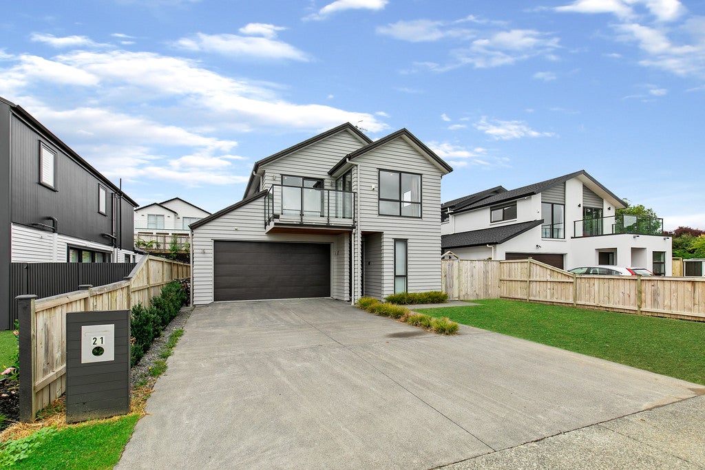 21 Thistle Close, Beachlands, Auckland - Carousel 2