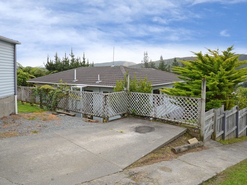 1/73 Kingsley Street, Stokes Valley, Lower Hutt - Carousel 14