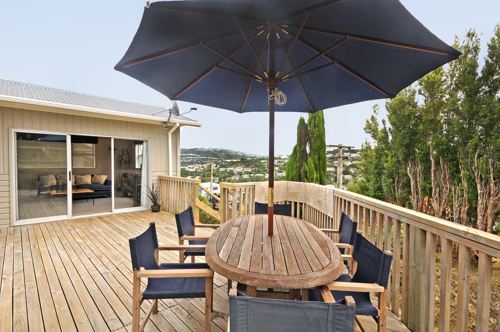 38 Turville Crescent, Newlands, Wellington - Carousel 1