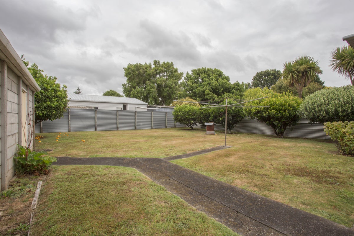 147 Rugby Street, Awapuni, Palmerston North - Carousel 14