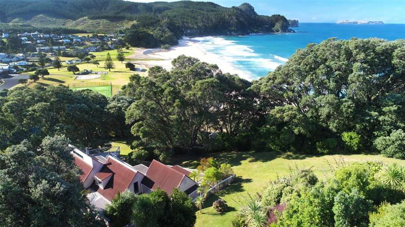 128 Oratia Place, Onemana, Whangamata - Carousel 1