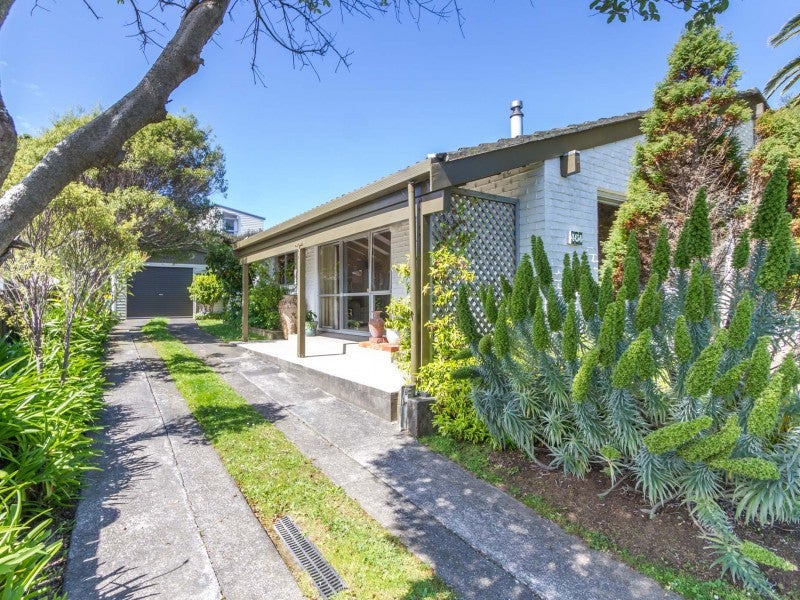 464 Warspite Avenue, Ascot Park, Porirua - Carousel 1