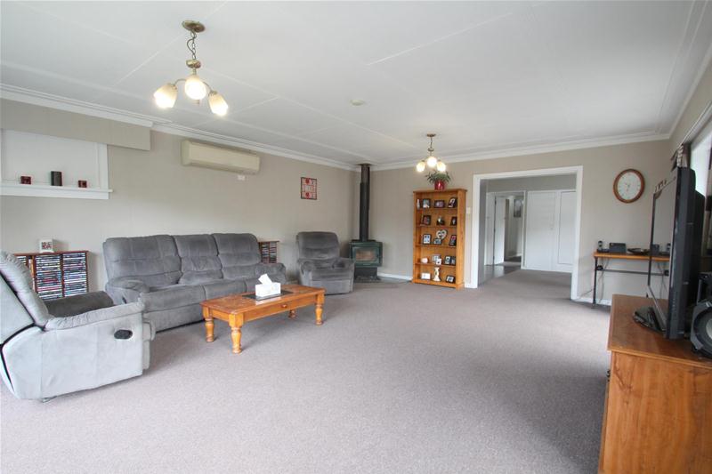 14 Talbot Street, East Gore, Gore - Carousel 2