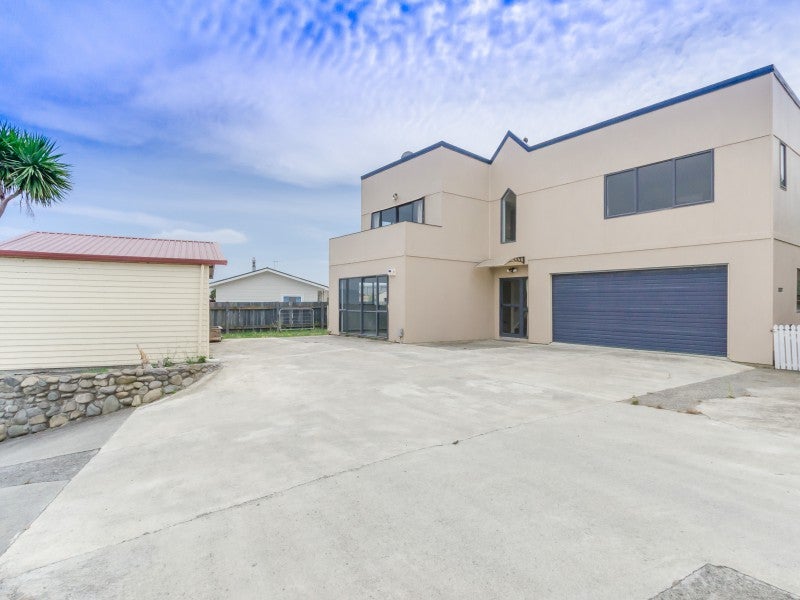 13 Trig Hill Terrace, Waikanae Beach, Waikanae - Carousel 19