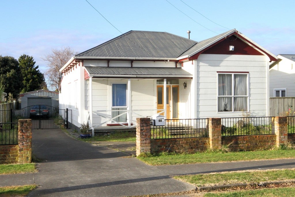 11 Rangitikei Street, Whanganui East, Whanganui - Carousel 1