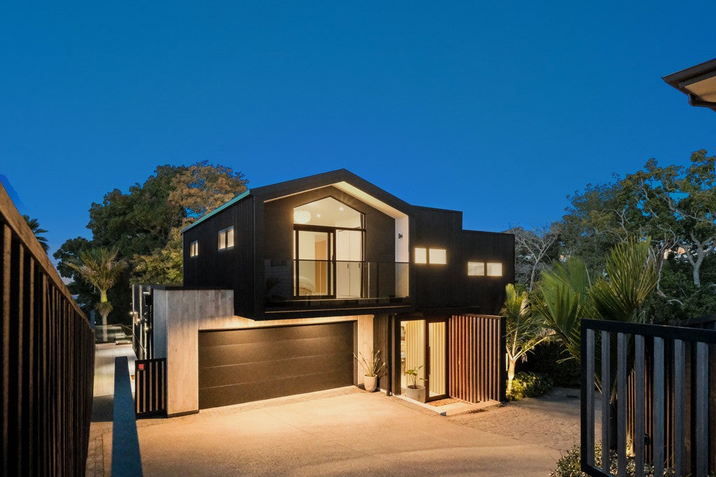 11 Sea View Terrace, Cockle Bay, Auckland - Carousel 1