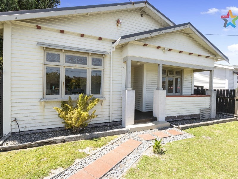 114 William Street, Petone, Lower Hutt - Carousel 1