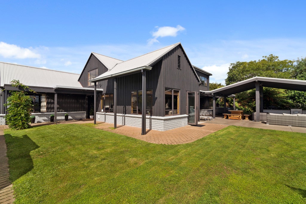 17 Utuhina Road, Springfield, Rotorua - Carousel 1