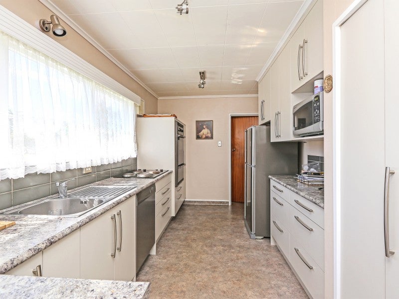 47 Allen Berry Avenue, Pirimai, Napier - Carousel 2