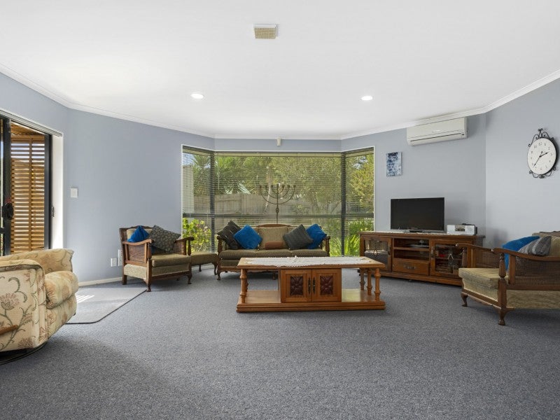 72 Village Park Drive, Welcome Bay, Tauranga - Carousel 2