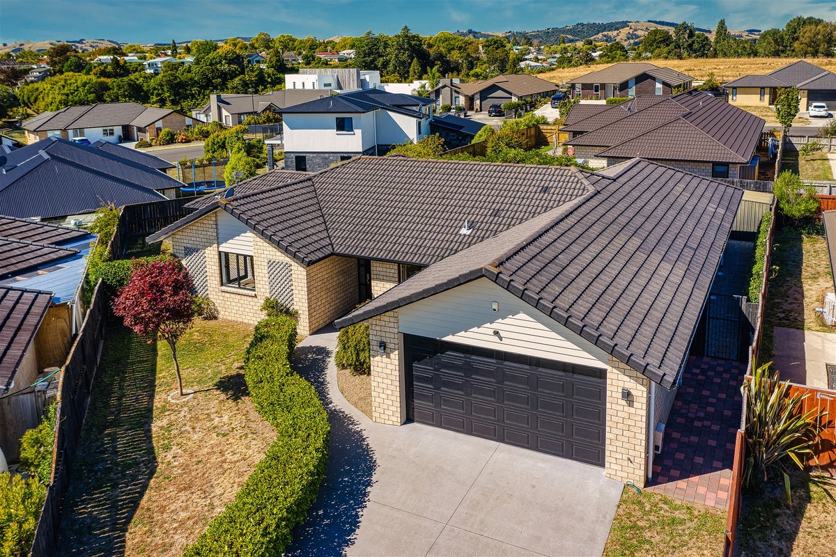 8 Vosper Close, Leamington, Cambridge - Carousel 1